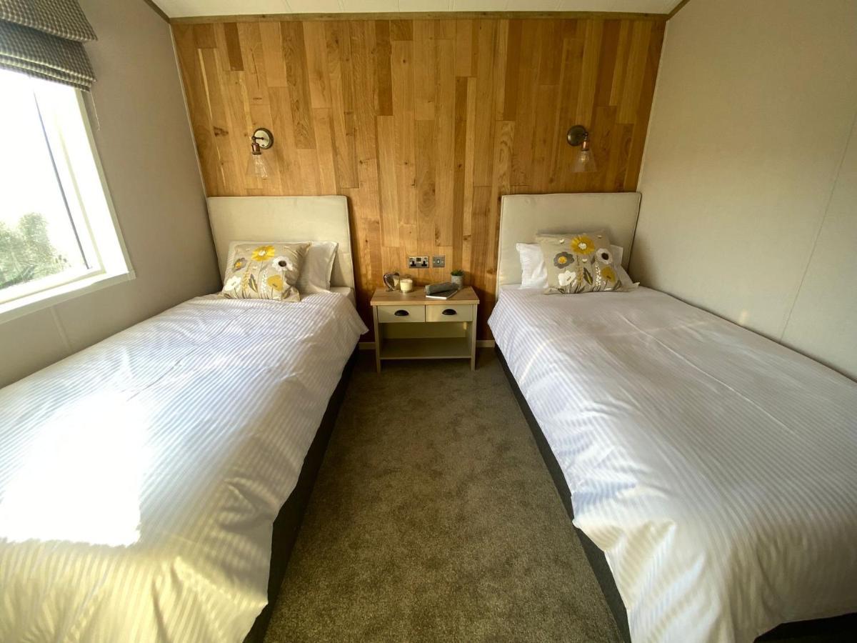 Daphne'S Lodge Mawgan Porth Luaran gambar
